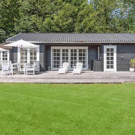 Stunning In With Kitchen Stege