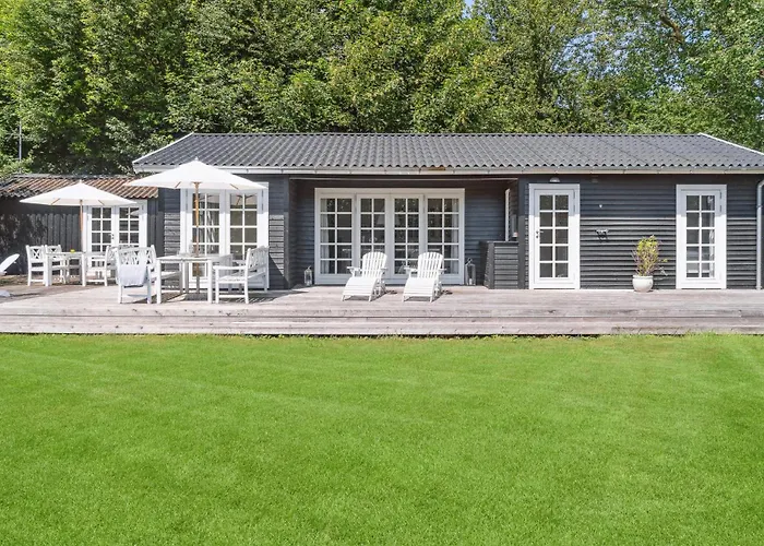 Stunning In With Kitchen Stege
